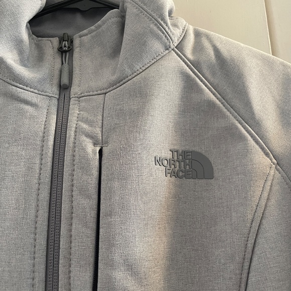 The North Face Ladies Apex Barrier Soft Shell Jacket - Heathered Gray, Small - Picture 7 of 14